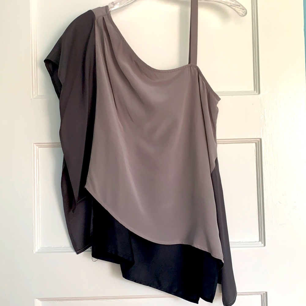 One shoulder color block silk top.